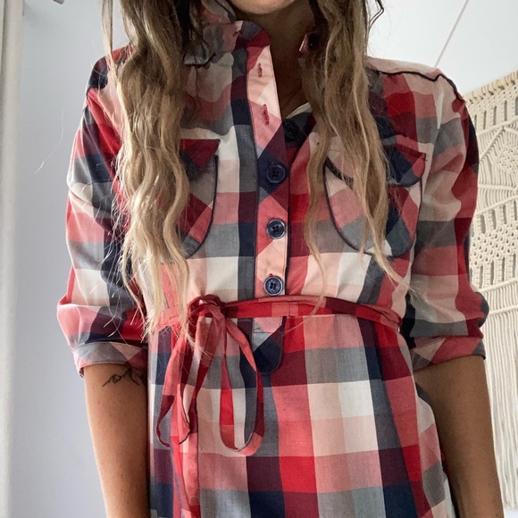 WESC stylish red and navy feminine checkered shirt with matching belt - Picture 3 of 7